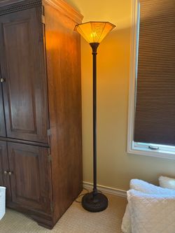 Floor lamp