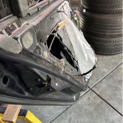 G8 Gt Right Rear Door Actuator 