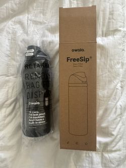 Owala FreeSip 32 oz Insulated Water Bottle – Black (New)