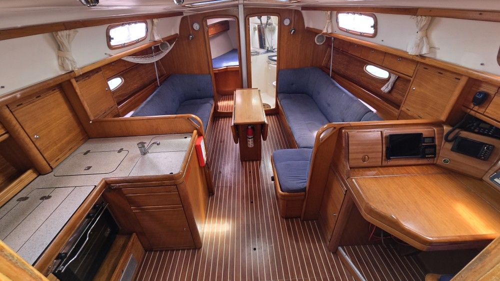 2007 Bavaria 37