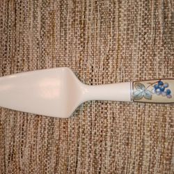Mikasa Cake Server