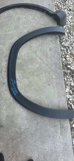 2021 -25 Volkswagen Atlas Rear Passenger Side Wheel Arch Trim (Standard Line)