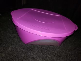 TUPPERWARE