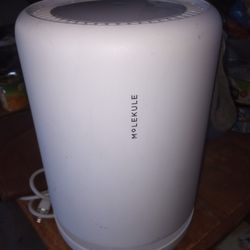 MoLEKULE MINI Medical Air Unit
