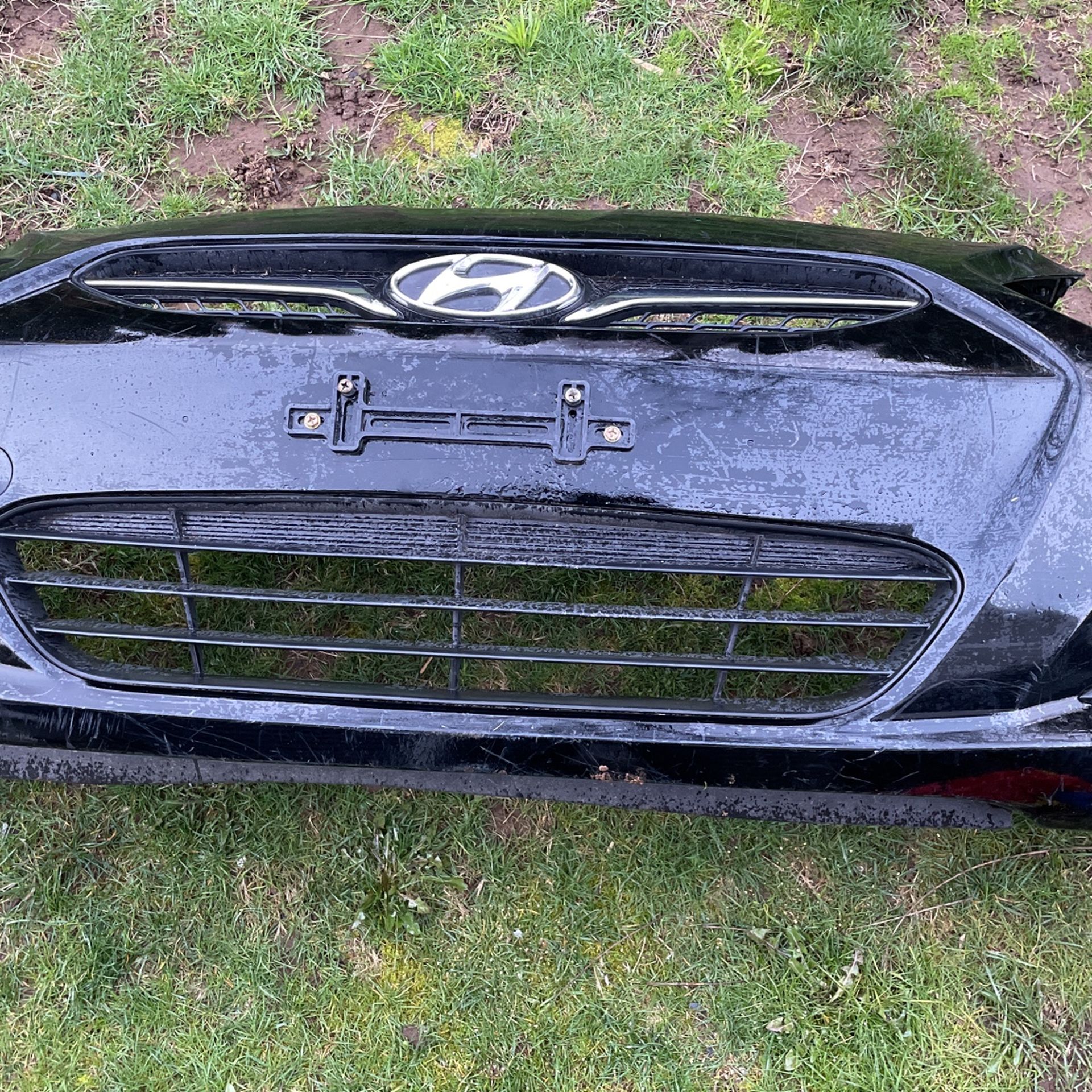 2015 Hyundai Accent Front Bump