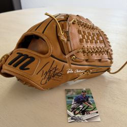Tyler Chatwood Signed Baseball Glove & Card