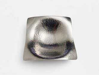 RLM Home Hammered Square Serving Bowl – Robert Lee Morris, 10”