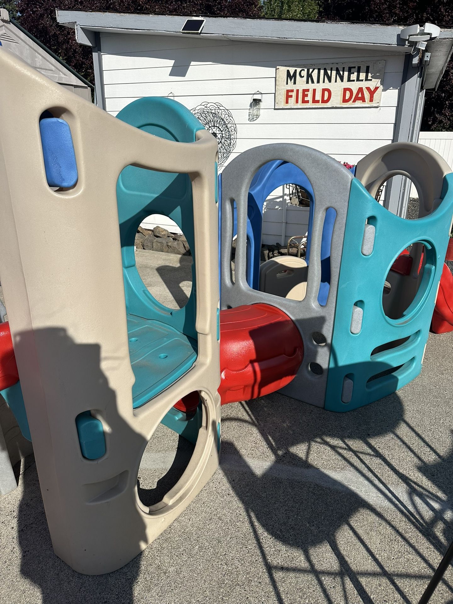 PENDING PICK UP - Little Tikes 8-in-1 Adjustable Playground Gym