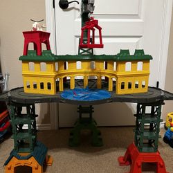 Thomas & Friend Toy Train Super Station
