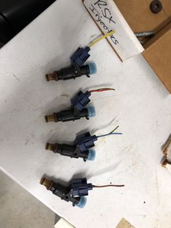 2005 Acura RSX type S fuel injectors OEM
