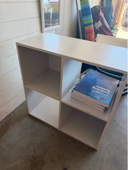 Cube dresser