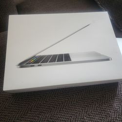 2016 MACBOOK PRO TOUCH BAR BRAND NEW 8GB RAM 256. GB SSD