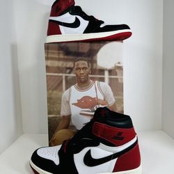 Jordan 1 Retro high OG Black Toe Size 11M