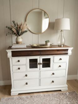 Dresser