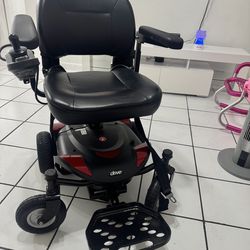 Titan LTE Power Wheelchair