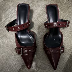 Pointed Kitten Heels 