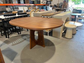 59-Inch Extendable Round Dining Table for Dining Room, 4-6 People Farmhouse Oval Wood Expandable Kitchen Dinner Table with Heavy Cross Pedestal for Li