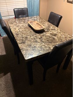 Dining room table and 6 chairs