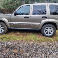 Jeep Liberty 06 Limited