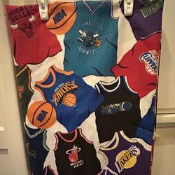 VINTAGE NBA BED SHEET