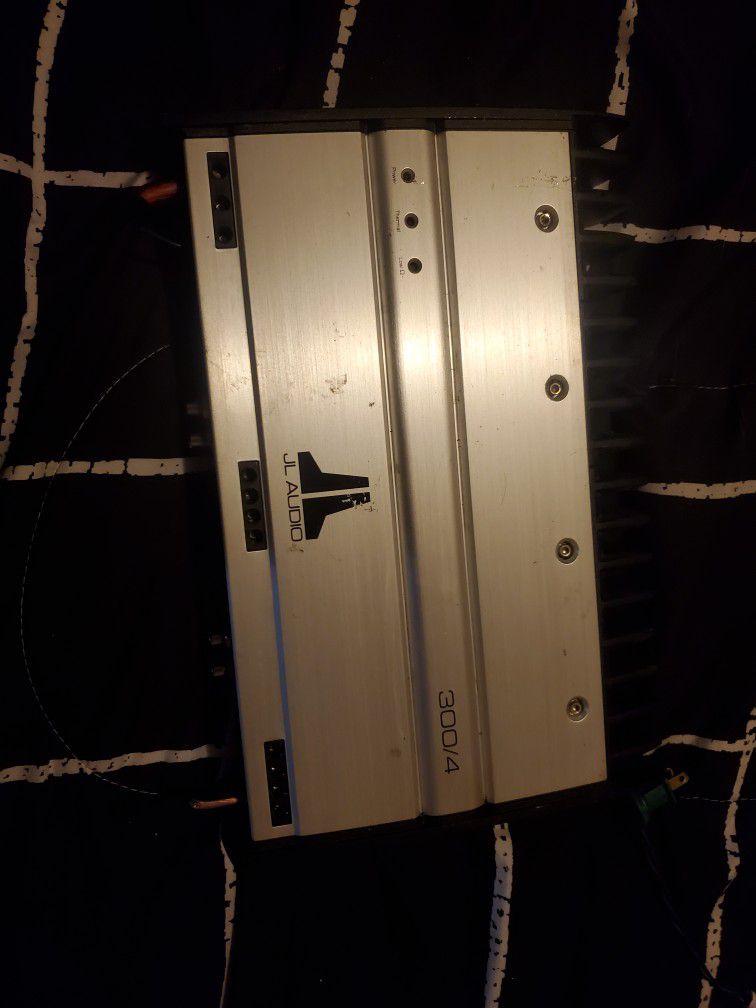 Jl Audio 300/4 Amplifier For Highs And Mids Working Good No Issue's 