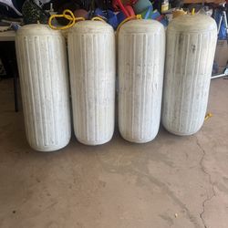 Large boat Fenders -PolyForm HTM-4