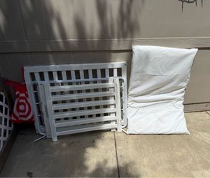 Mini crib