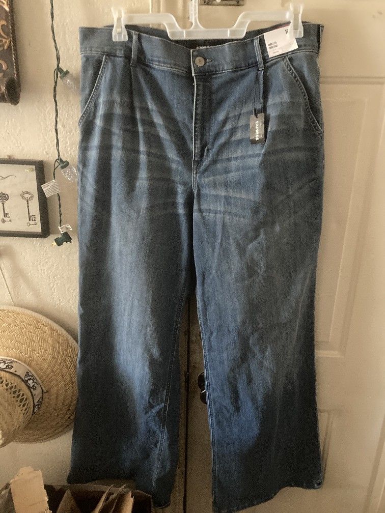 Women's Wide Leg Jeans