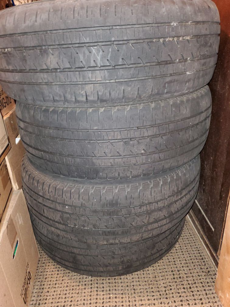 P255/55 R20 truck tires