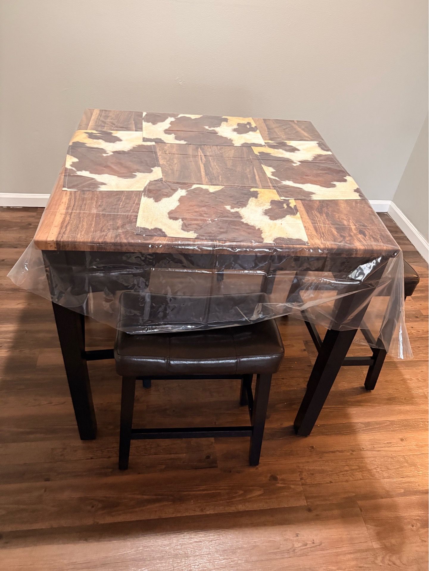 Kitchen table