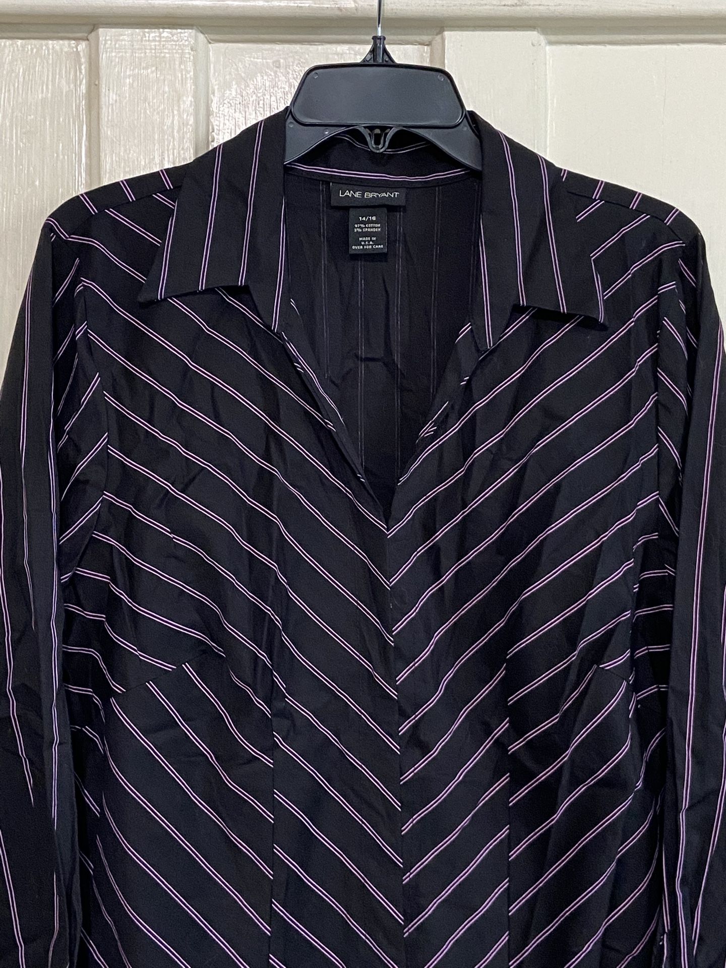 Lane Bryant women’s striped button down shirt 14-16