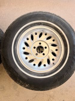 Set of 4 Rims and tires 235/75R15