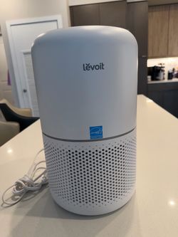 Levoit Core 300 Air Purifier – Like New / Excellent Condition