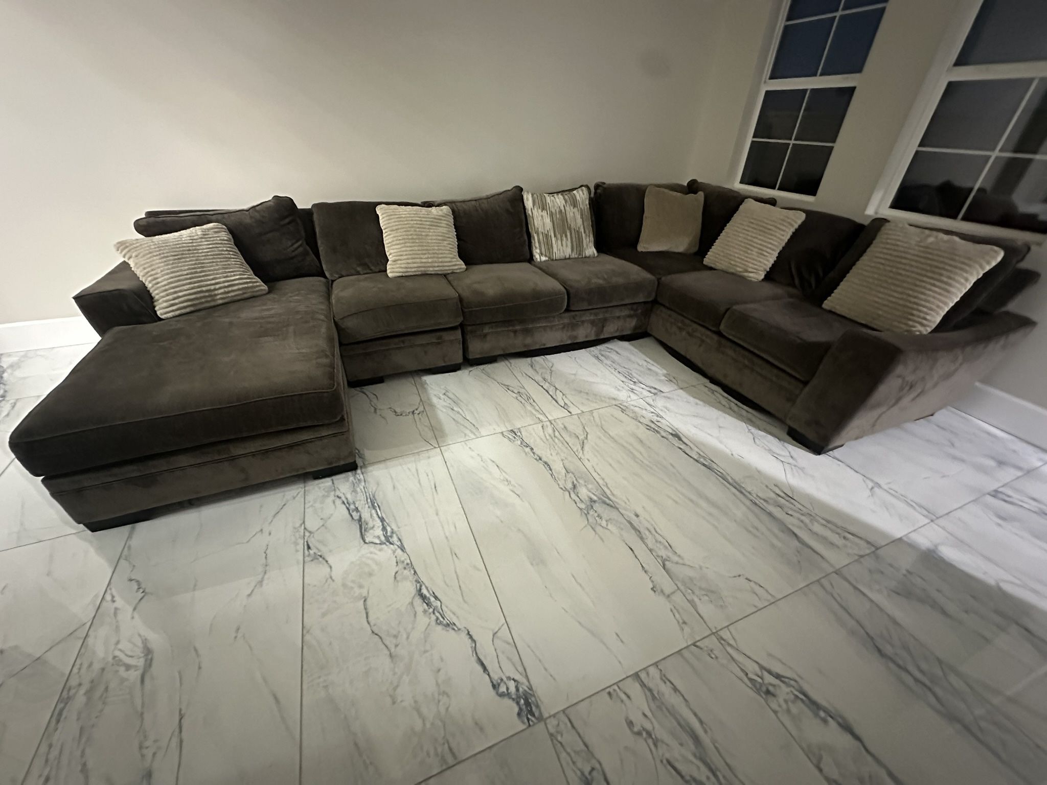 Sectional & Ottoman