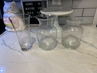 3 Flower vases