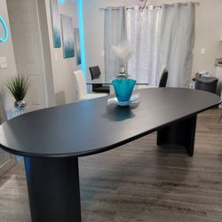 Black Acacia Oval Dinning Table