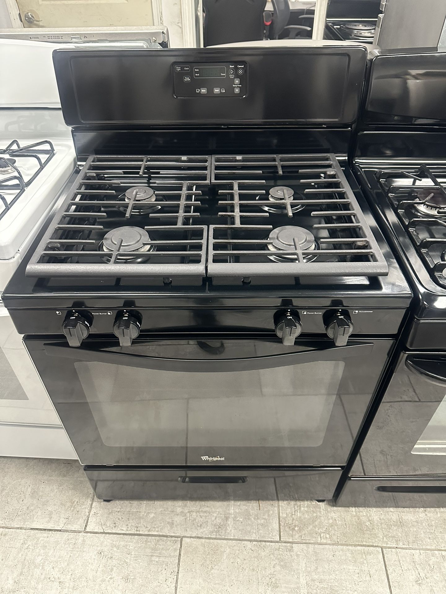 Whirlpool Gas Stove Four Burners Regular Black Color