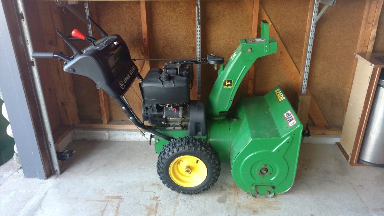 924DE 2 stage John Deere Snow Blower