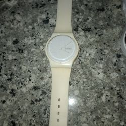 Swatch Cream/White Watch