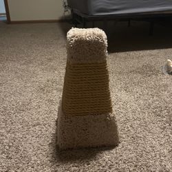 Cat Scratch Post