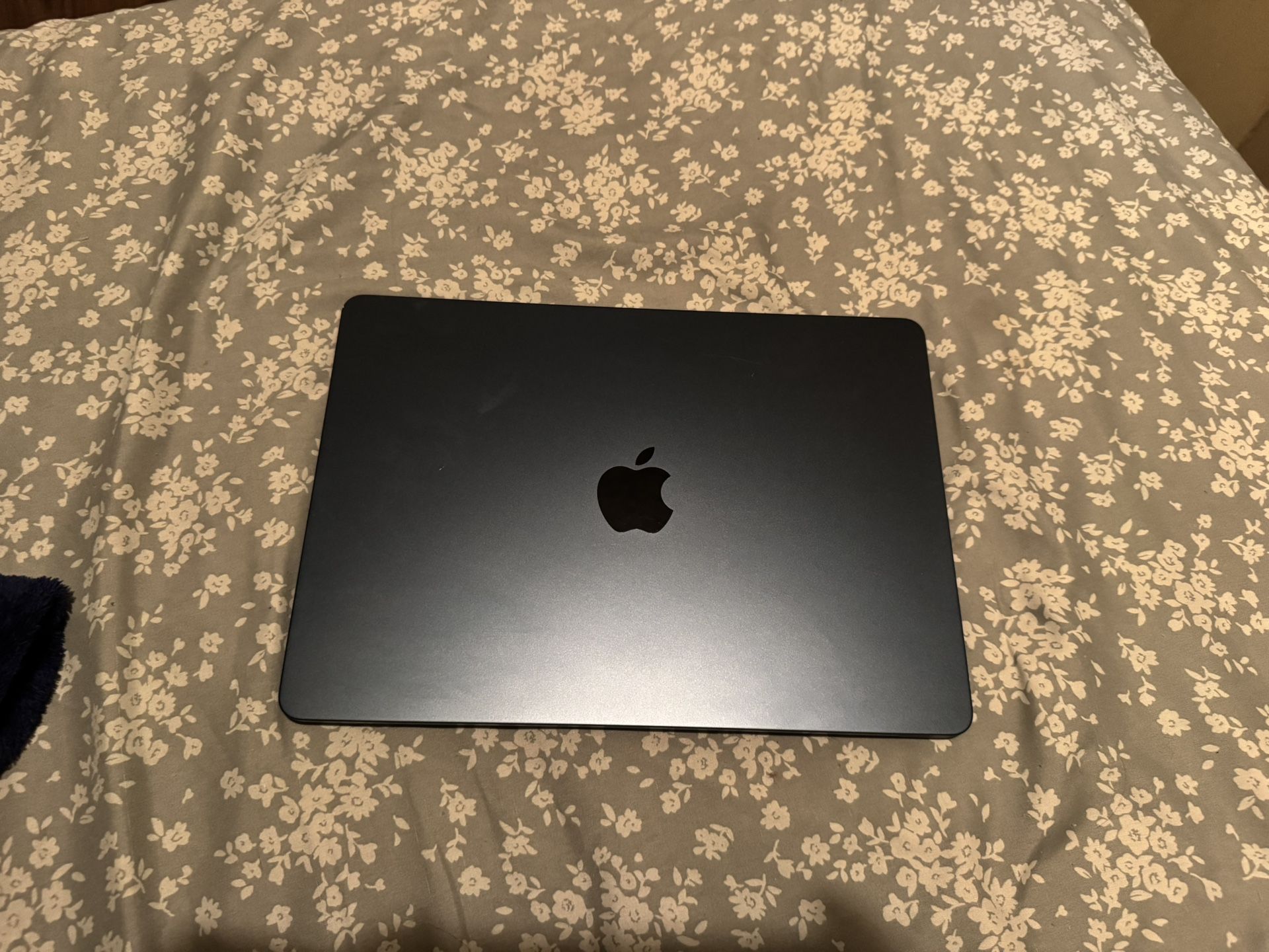 💻 MacBook Air M2 (13.6", 8GB RAM, 256GB) - Excelente estado - macOS Sonoma