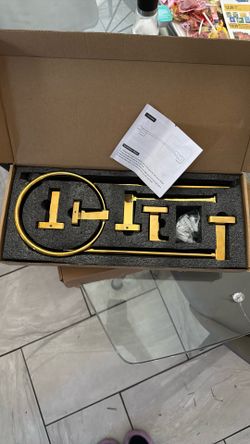 Brand New Gold Bathroom Hardware Towel Rod And Ring Hook And Toilet Paper Holder 