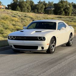 2016 Dodge challenger