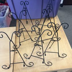 Black Iron Frame Holder