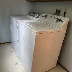 Washer and dryer set