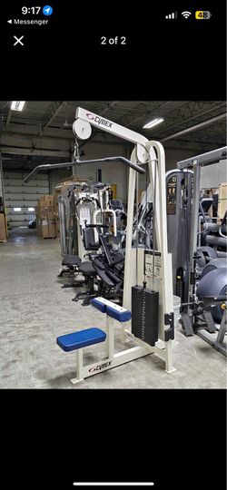 Cybex Lat pulldown