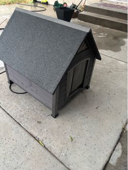 Medium size Dog house