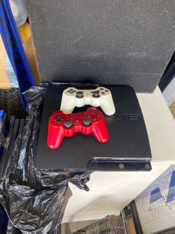 PS3 wit two controller no cables