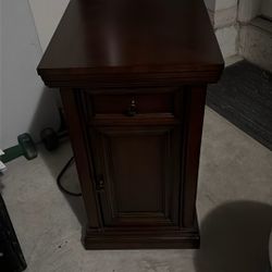 Chair Side Table With Power
