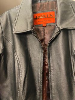 Leather Coat . Woman’s Large